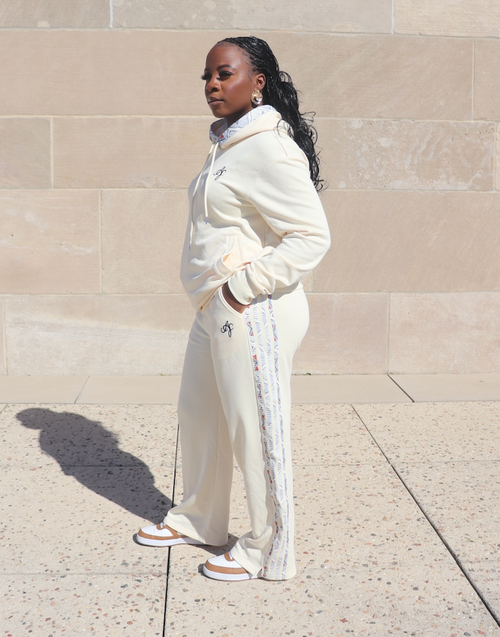 Cream loungewear set for women with hoodie and wide-leg sweatpants featuring subtle logo detail – Atielah Fashion
